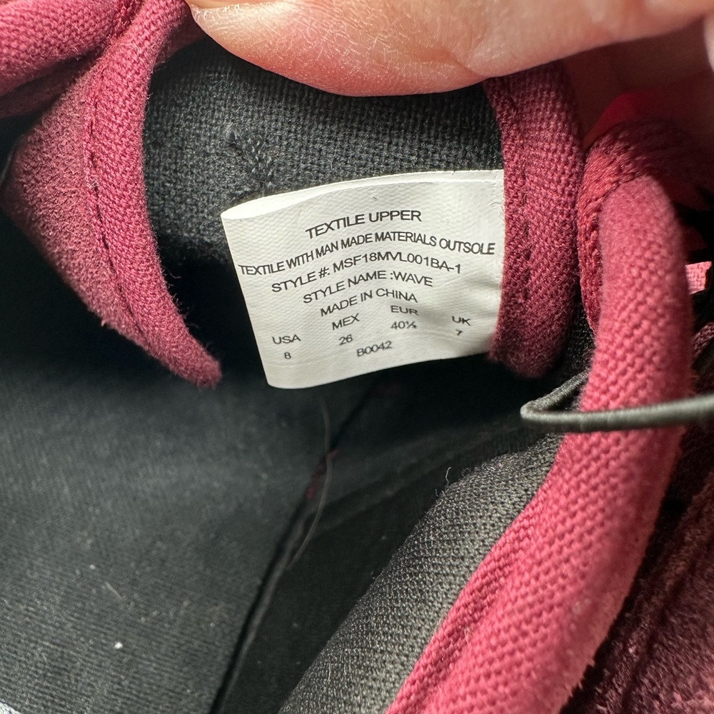 Maui and Sons Men’s Burgundy Sneakers Size 8 - Picture 14 of 14